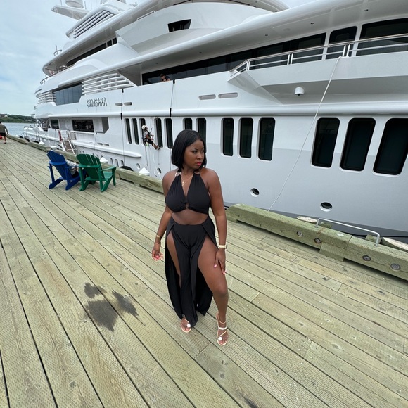 Black jumpsuit - Picture 4 of 4